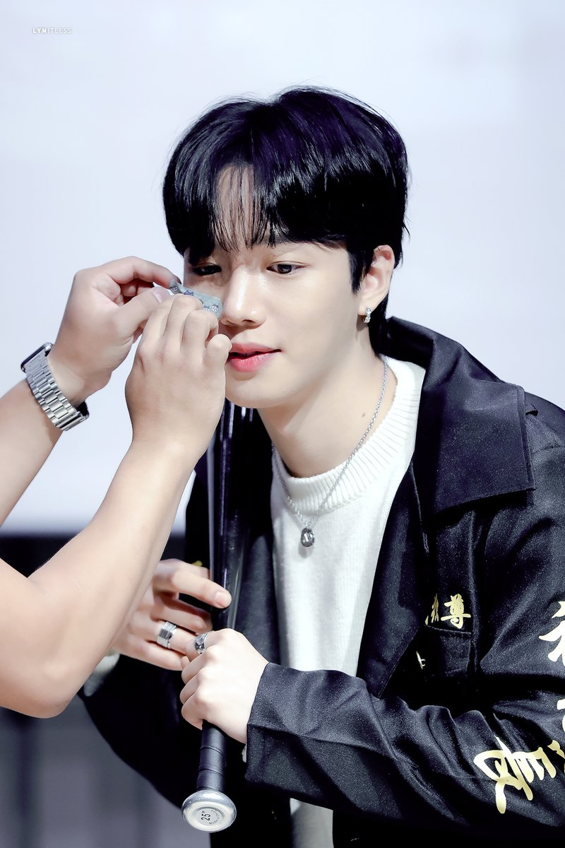 _lymitless's tweet image. 230922 230917 원래애기는 맨날봐줘야대는거예요!!!... #임영민 #영민
blog.kakaocdn.net/dn/bDQrTL/btsv…
blog.kakaocdn.net/dn/AoBGq/btsvX…