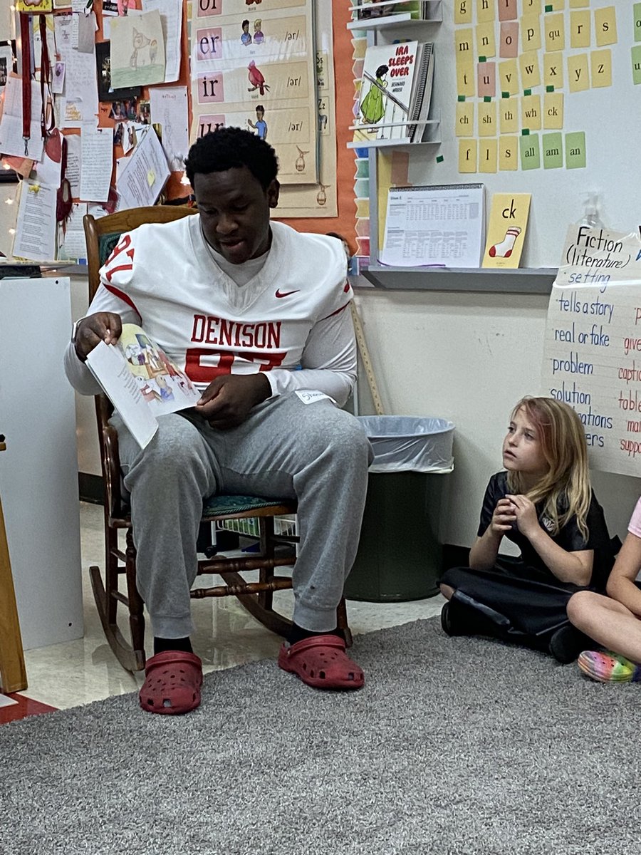 devore_mrs's tweet photo. Thank you Denison football players for coming and speaking with my class. @ACTC_NCS https://t.co/7QbtQE5ORm