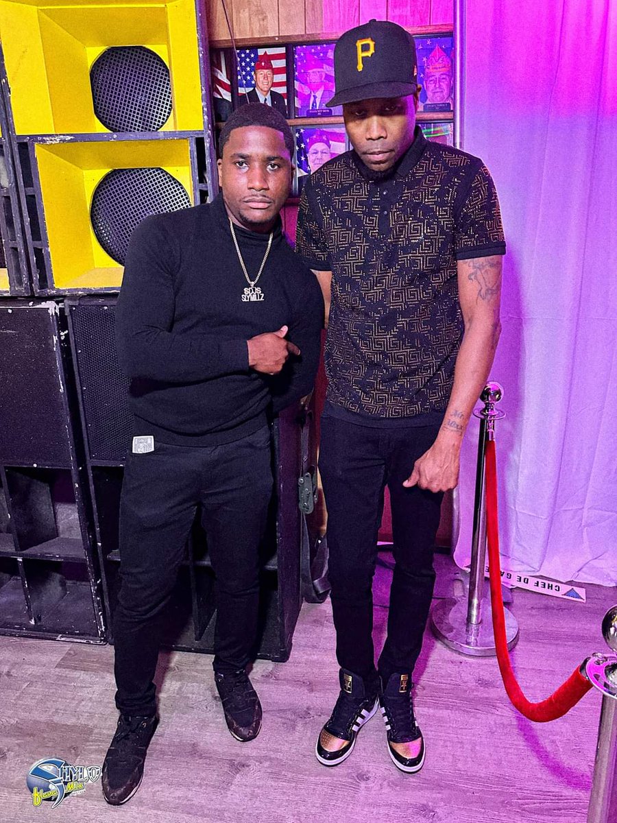 1JuniorMixxRS's tweet image. 🗣AYOOOO......
I need everyone to help me wish my brother Sly Millz A Big Earth Strong S/O
More life and prosperity to you bro.
Live it up 
#Relentlessly😈
#FullyActive🏌🏽‍♂️💯