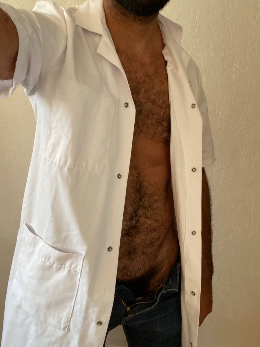 FrenchHairyDoc's tweet photo. End of the day - Fin de la journée !
Who wanna come home for happy ending ? Follow for more 

#gay #doctor @lefrencharmant  @Secteurx_Paris https://t.co/mkjExVnOV6