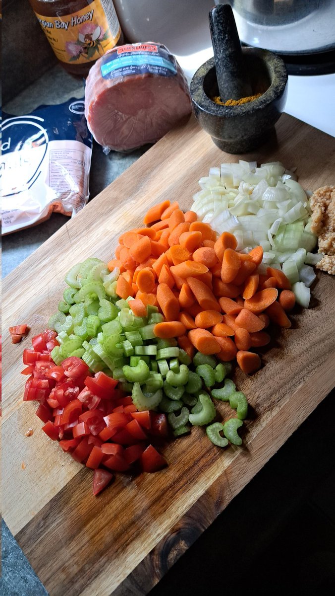 InkedDeviant's tweet photo. Curried Ham & Lentil Soup Today...π€€
#fallsoupseason https://t.co/S5syExtobu