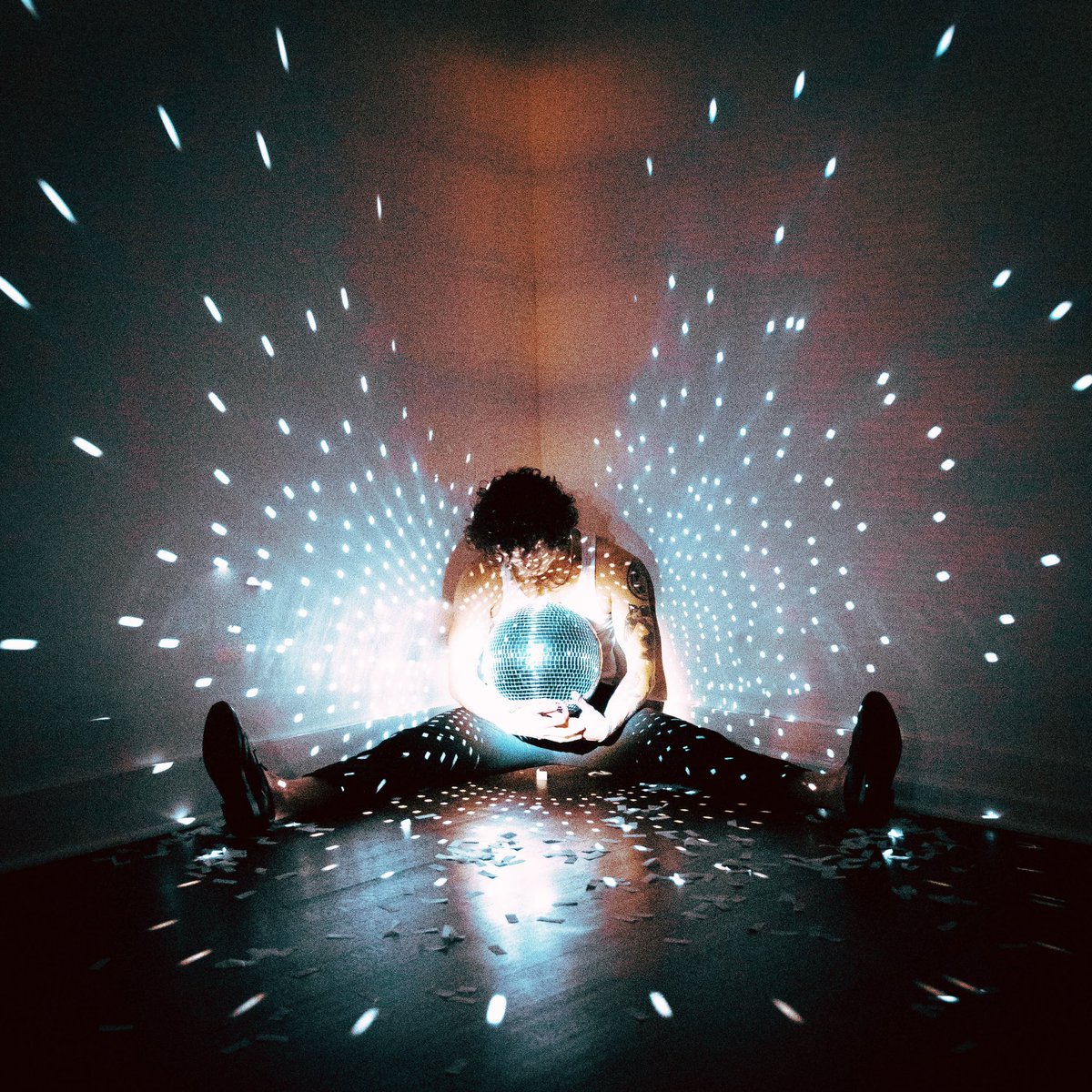 bydrewelliott's tweet photo. I covered Taylor Swift's song Mirrorball, and it's available to you Oct. 6th 🪩 https://t.co/ZGSRpQ5RvU