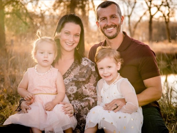 DaviesWriter's tweet image. ♦️Why did Chris Watts put Bella and CeCe into separate tanks?

♦️Did he have help?

#ChrisWatts #truecrime