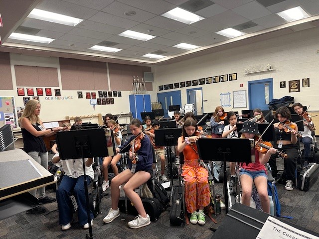 DCMSSUSD's tweet photo. DCMS strings students are preparing for their first concert of the year THIS Thursday at 5:30 PM in the outdoor amphitheater.    Band students will join them!  Don't miss it! https://t.co/hqTihahSVk