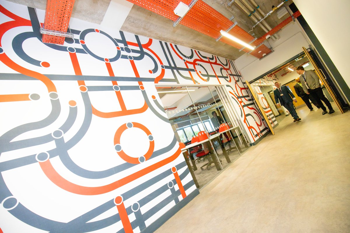 Runshaw College tweet media