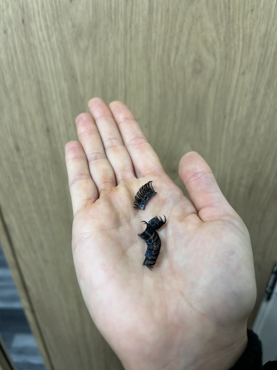 Mrs Whiteside tweet media