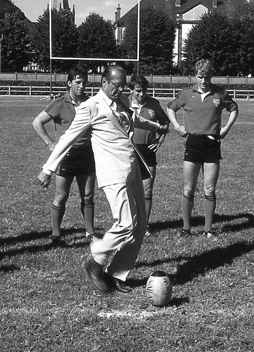 BBettati's tweet photo. Une pensée pour Jacques Chirac qui nous quittait il y a 4 ans.
Le dernier président à incarner la France des bals populaires.
Quand le quinoa remplace la tête de veau c’est une certaine idée de La France qui s’étiole 😞
#nostalgie https://t.co/HJVWZlAuxg