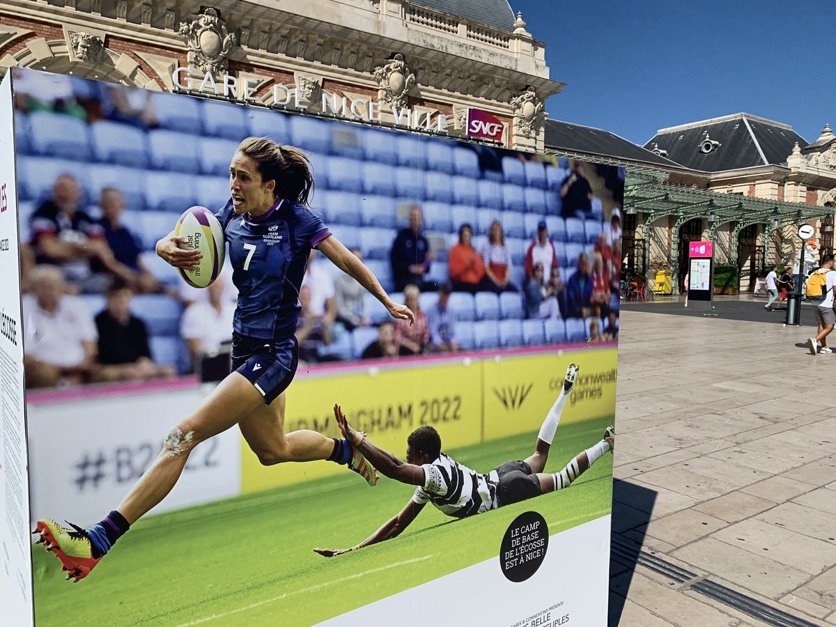 Awesome to be here in France for the @rugbyworldcup and see pictures of the countries and their culture passion for rugby. Even greater to see the support for the women’s game and see @mairimcdonaldd and @RhonaLloyd96