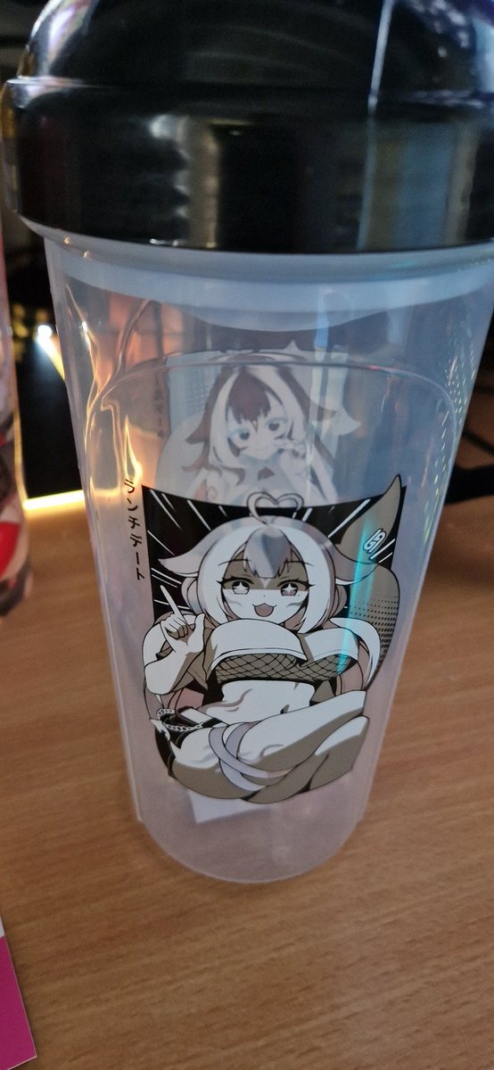 ZombieGigoloVT's tweet photo. Hey there patrons!
Guess what arived! 
Gamer supps' shaker!
Including shylily's shaker!
Also Kaho Shibuya's! Quite shiny!

#ENVtuber #VtubersUprising  #UndeadVtuber https://t.co/5Y6H1pRkW4