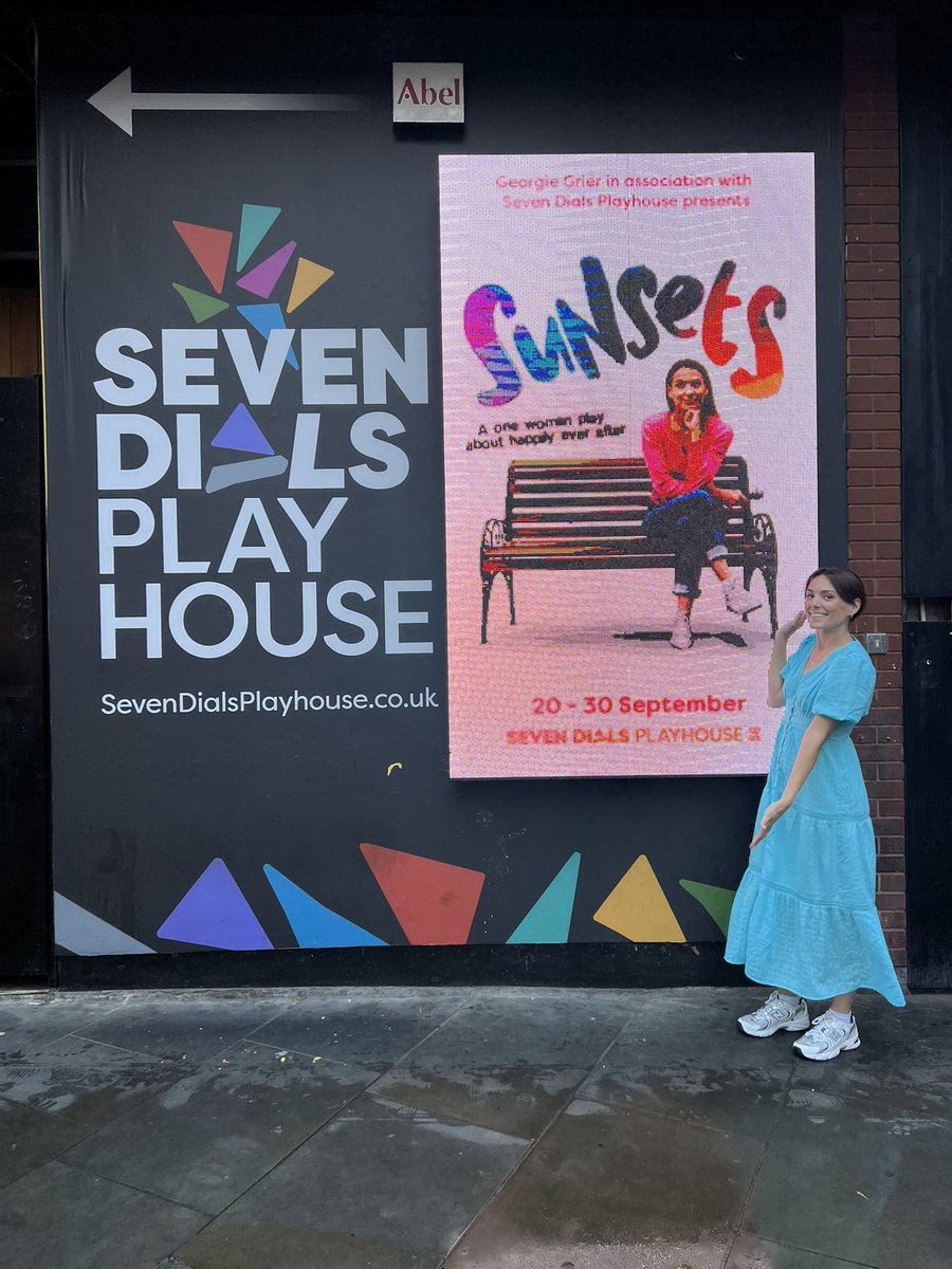 Happy to be here and thank you so much to those who have joined me so far. Back on stage tonight performing my one woman play, ‘Sunsets’, at <a href="/7DialsPlayhouse/">Seven Dials Playhouse</a>! You can find tickets here: sevendialsplayhouse.co.uk/shows/sunsets 💖