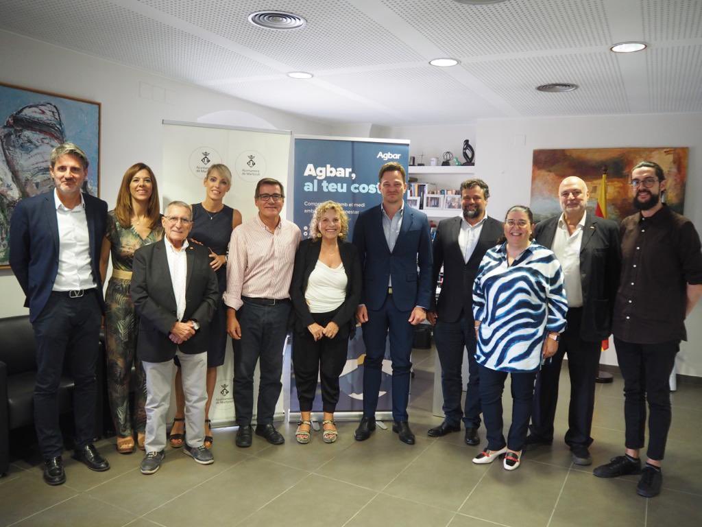 Amb <a href="/CreuRojaCAT/">Creu Roja Catalunya</a>, <a href="/AGBARclients/">AGBAR clients</a> i l'<a href="/AjuntaMartorell/">Ajuntament de Martorell</a> implementem el #ProgramaONAActivat a #Martorell.

Millorem l'ocupabilitat de persones en situació de vulnerabilitat per a garantir un futur més pròsper i digne per a tothom.

Gràcies Alcalde <a href="/xavifono/">Xavier Fonollosa</a> i <a href="/LanuzaLidia/">Lidia Lanuza orduna</a> per aquesta