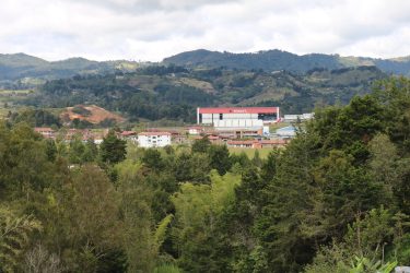 DDHHactivos's tweet photo. Sin licencia ambiental, Gobierno y Aerocivil adelantan segunda pista del José María Córdova https://t.co/ERpHGCjZ4v @AerocivilCol @infopresidencia @ANLA_Col @MinTransporteCo  @MesaOriente @ObservarPazDH @moveteoriente @AlcRionegro @GobAntioquia https://t.co/QsULAuPNhu