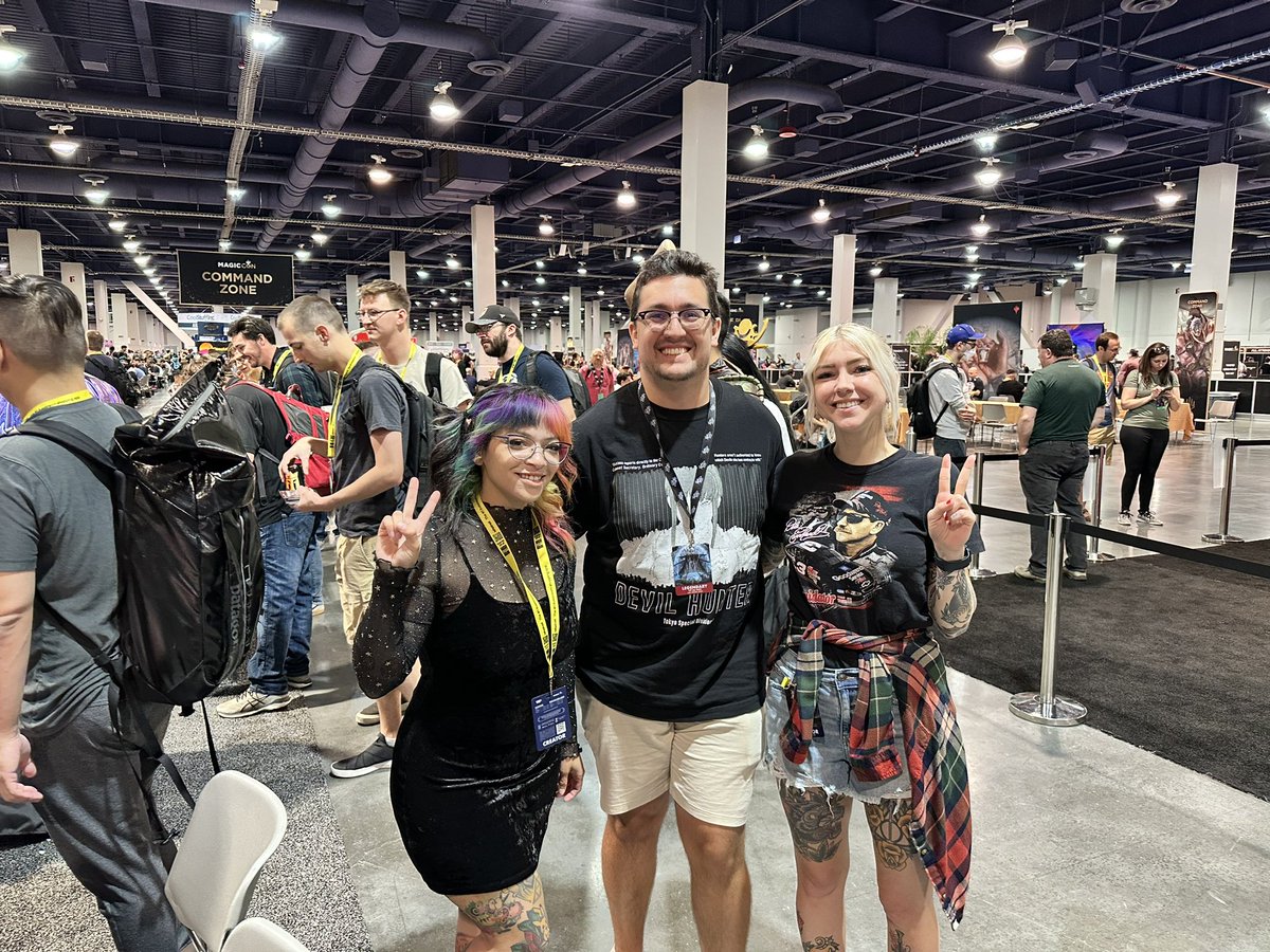 MagicallyAvg's tweet photo. Back in the office and already missing Vegas.. Was such an incredible weekend of Magic! Played a lot of events, met a lot of amazing people, and spent wayyyy too much money on merch. But nothing beats the memories made. See you next year!! #MagicConVegas #WOTC https://t.co/LO0A0vJF1O