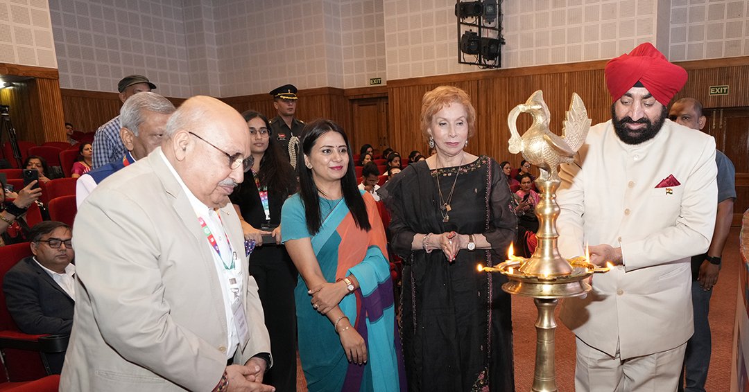 LtGenGurmit's tweet photo. A celebration of women power!

Womennovators Creators Fest 2023 was celebrated at Raj Bhawan where creators from across India were felicitatated for their contribution across digital media. 

Womennovator has been actively working for women entrepreneurs to help them achieve their ultimate goal.  A Global incubator for women supporting Women across the globe,Womennovator celebrates the triumph stories & records of passionate women who dare to innovate and honours them with awards and recognition. 

Women are the future of our country and with their equitable participation in all fields, India will continue to shine. Jai Hind.

#Uttarakhand
@womennovator