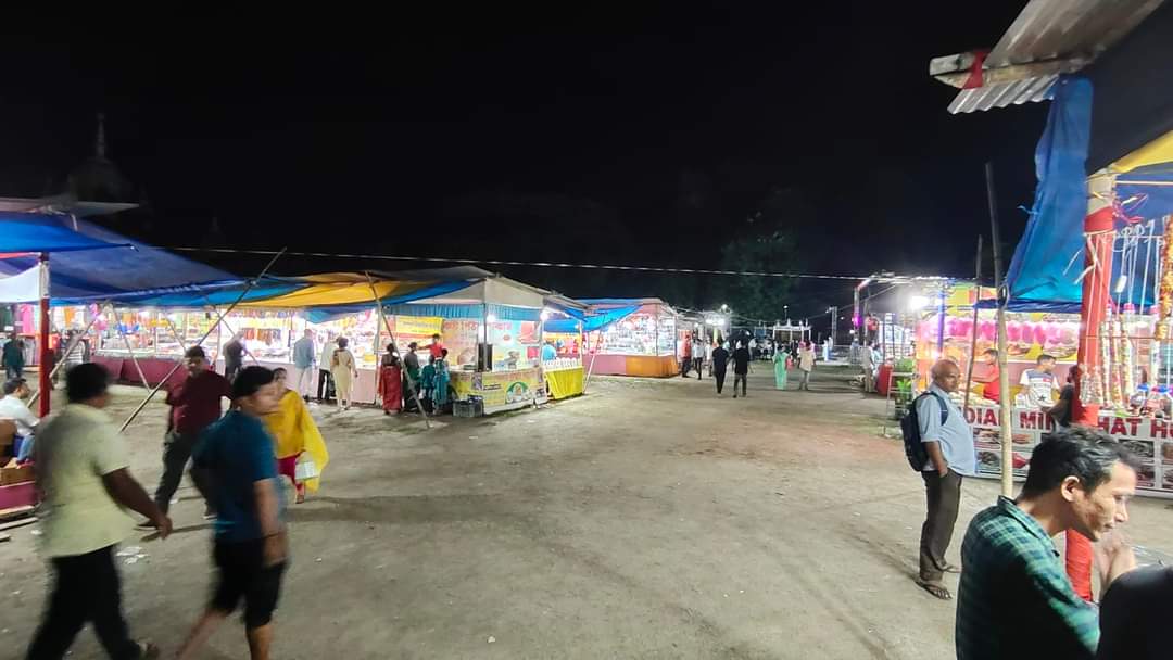 BongaigaonTimes's tweet photo. || N.E. Mega Trade Expo ||
Few glimpses of Northeast Mega Trade Expo organised at Gandhi Maidan #Bongaigaon.
Date: 17th Sep'23 to 30th Sep'23.
#Free_Entry
#bongaigaontimes #bongaigaon_assam #tradefair #tradeexpo #gandhimaidan #assam #Abhayapuri https://t.co/K8pc0saZLu