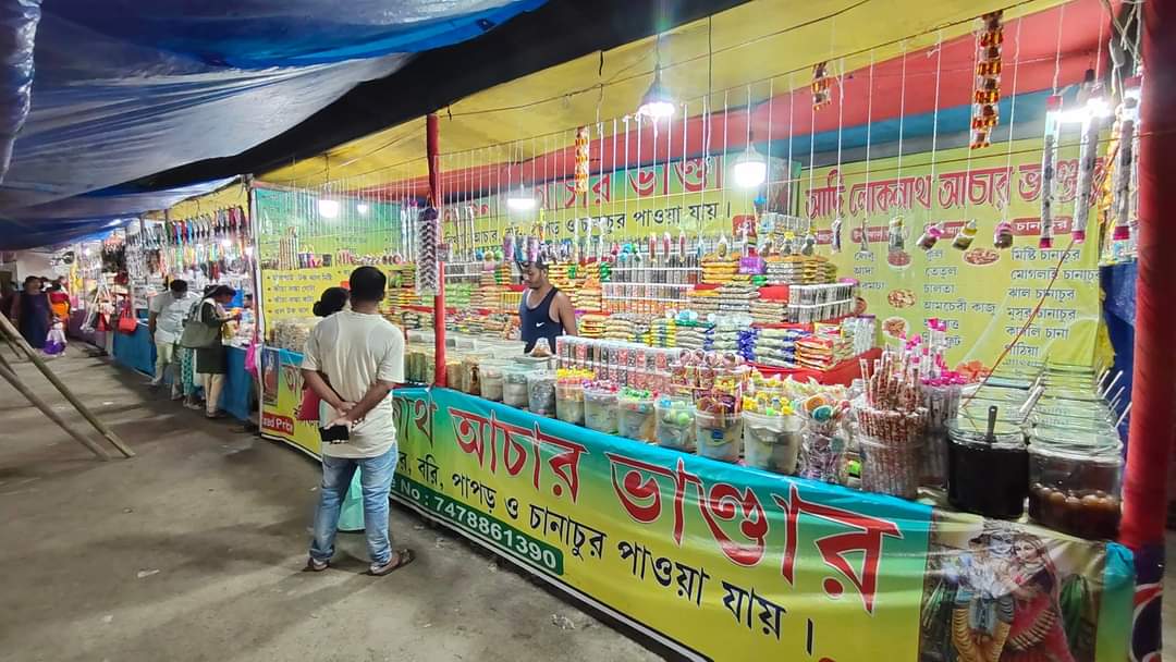 BongaigaonTimes's tweet photo. || N.E. Mega Trade Expo ||
Few glimpses of Northeast Mega Trade Expo organised at Gandhi Maidan #Bongaigaon.
Date: 17th Sep'23 to 30th Sep'23.
#Free_Entry
#bongaigaontimes #bongaigaon_assam #tradefair #tradeexpo #gandhimaidan #assam #Abhayapuri https://t.co/K8pc0saZLu