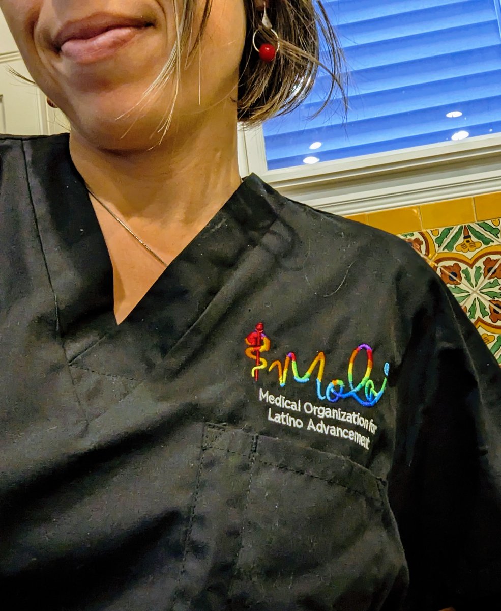 pilarortegamd's tweet photo. T-5. E-V-E-R-Y #Hispanic/#Latinx physician I know traces their success to a pathway program. Shoutout to: @chicagomola @NHMAmd @LmsaNational @UIC_HCOE (please add others!) I have the honor of taking care of patients with my MOLA scrub top today! 👇#RepresentationMatters https://t.co/VKChFTX8mh