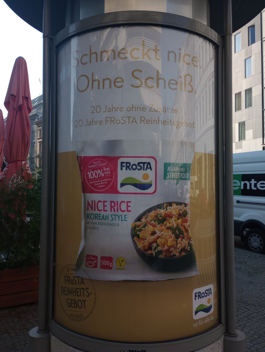 Some nice multilingual advertising in Berlin for @BerLinguistin