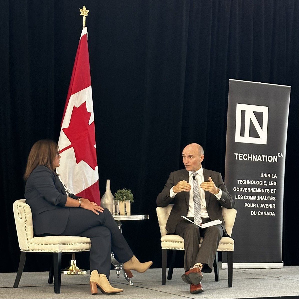 Great start to the day at <a href="/TECHNATIONca/">TECHNATION CANADA</a> where I met many industry leader and spoke about innovation in procurement to deliver value and build a more inclusive and greener economy.