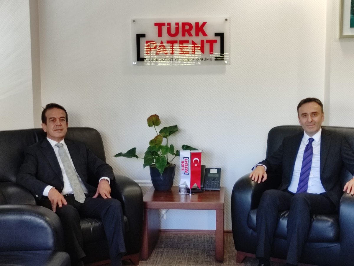 Türk Patent ve Marka Kurumu Başkanı Cemil Başpınar'ı ziyaret ettim. 2-5 Kasım tarihlerinde düzenleyeceğimiz 12. YÖREX Yöresel Ürünler Fuarı ve coğrafi işaretler konusunda görüş alışverişinde bulunduk. Nazik konukseverliği için teşekkür ederim.
