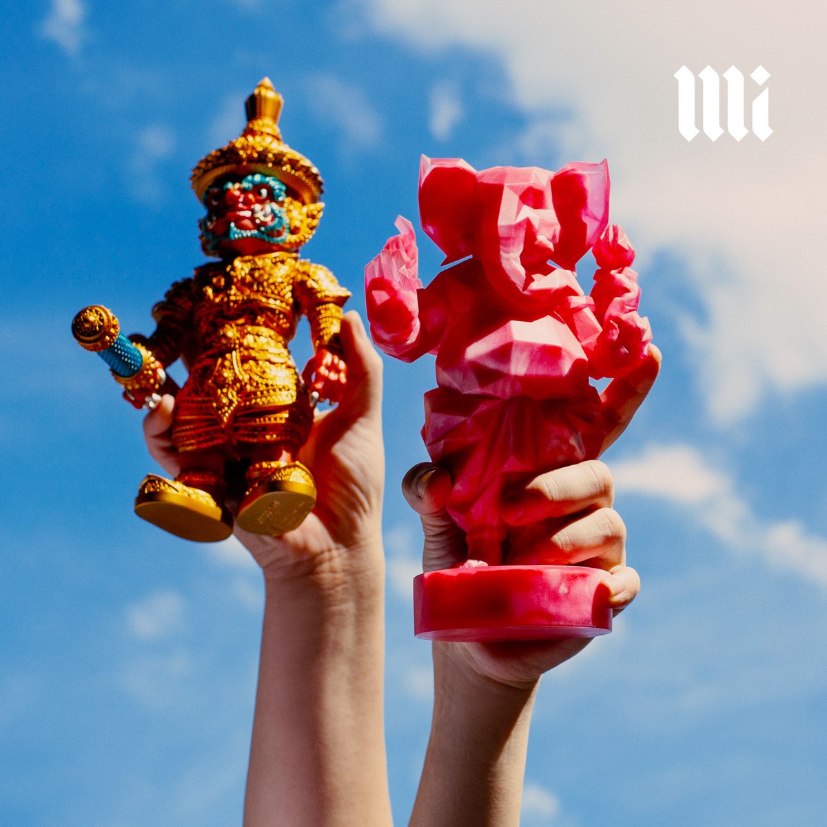 theMissionth's tweet image. “วิธีคิดของแบรนด์เราตรงข้ามกับในท้องตลาด เราไม่ใช่แบรนด์ที่ทำคาแรกเตอร์ออริจินัล เราต้องยอมรับว่าเราเอาคาแรกเตอร์ที่มีอยู่แล้วเป็นพันปีมาปรับเป็นสินค้า ซึ่งเป็นหนึ่งในเรื่องที่คุยกันว่าเราจะเป็น Cultural Export เราเป็น Toy Power”
#KaijuSmuggler 

#TheMissionTH #Arttoy #ไวร้สาระ