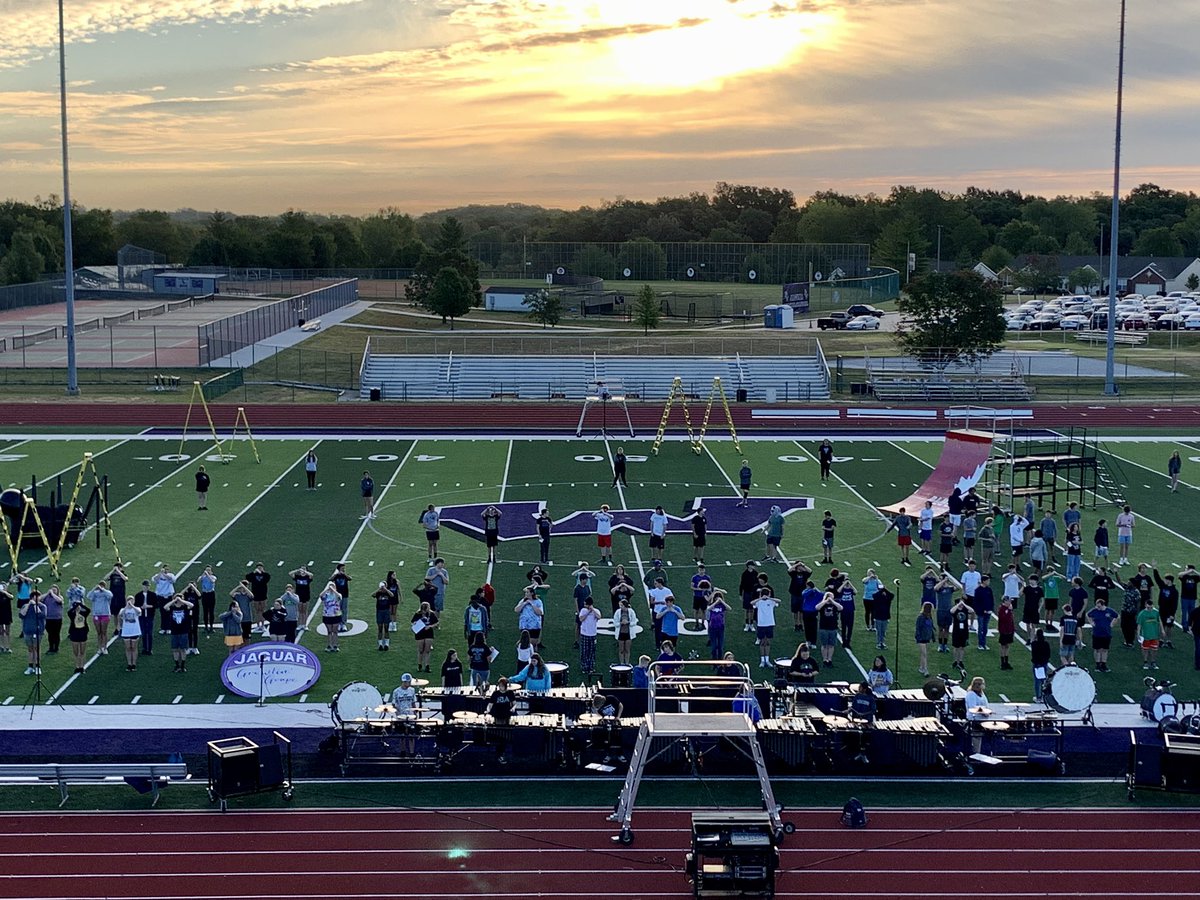 FZW Band tweet media