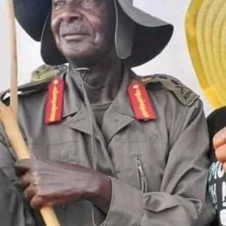 KakwenzaRukira's tweet photo. Look at this thief and murderer https://t.co/achfKieSfu
