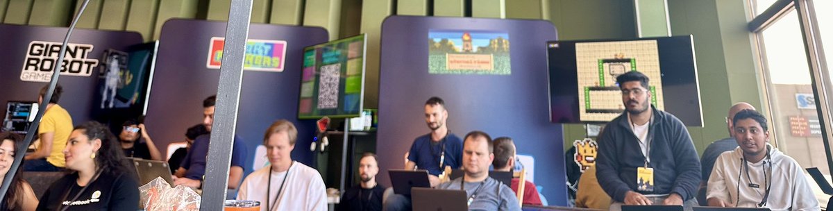 Coding competition @GoogleDevEurope booth happening rn! #F3Prague