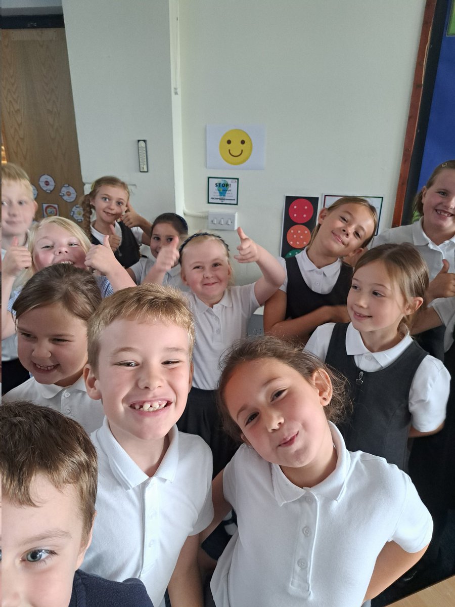 BarntonMrsD's tweet photo. Today, Y3 have been talking about their feelings in French. 
Luckily, we are all feeling happy. " ca va bien!" 🙂
@BarntonMissMc @BarntonMissR https://t.co/p4ByrIznqm