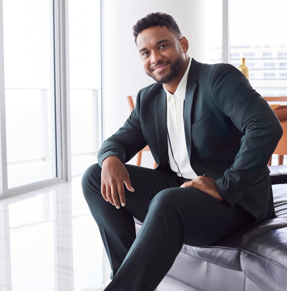 Perry Ellis tweet media