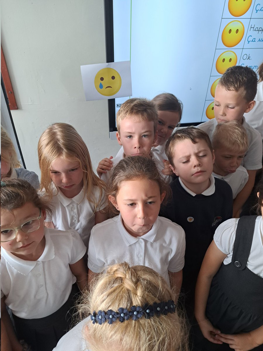 Today, Y3 have been talking about their feelings in French. 
Luckily, we are all feeling happy. " ca va bien!" 🙂
<a href="/BarntonMissMc/">Miss McGlone</a> <a href="/BarntonMissR/">Miss Rutter</a>