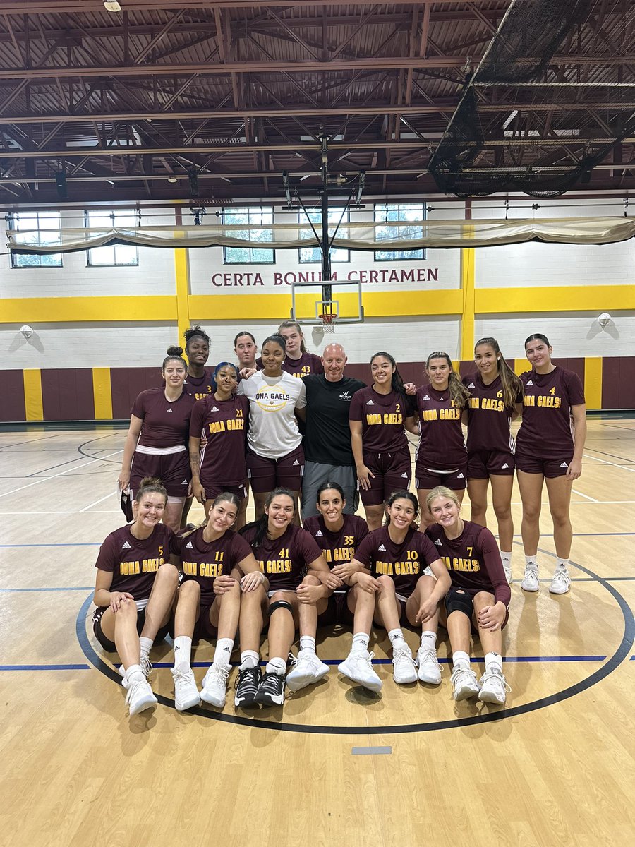 IonaWBB's tweet photo. Special thanks to @NOQUITLIVING for stopping by yesterday. The Best Mental Performance Coach!!!😁 https://t.co/HpQsRRxdPH