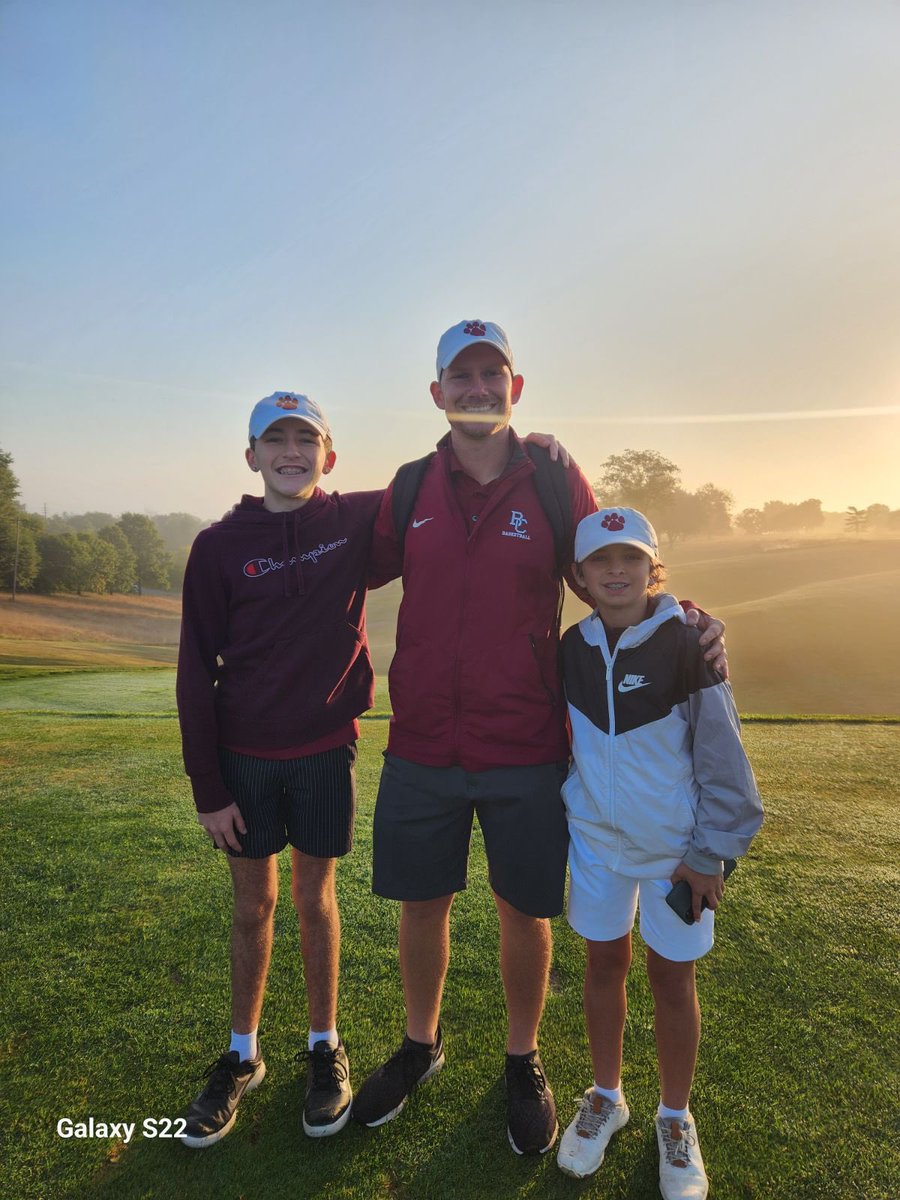 CB2492's tweet photo. Beautiful day out here in Independence, KY competing in the state semi finals with Jayden and Rock! #WeAreBC🐾 https://t.co/YZqJRn3fJM