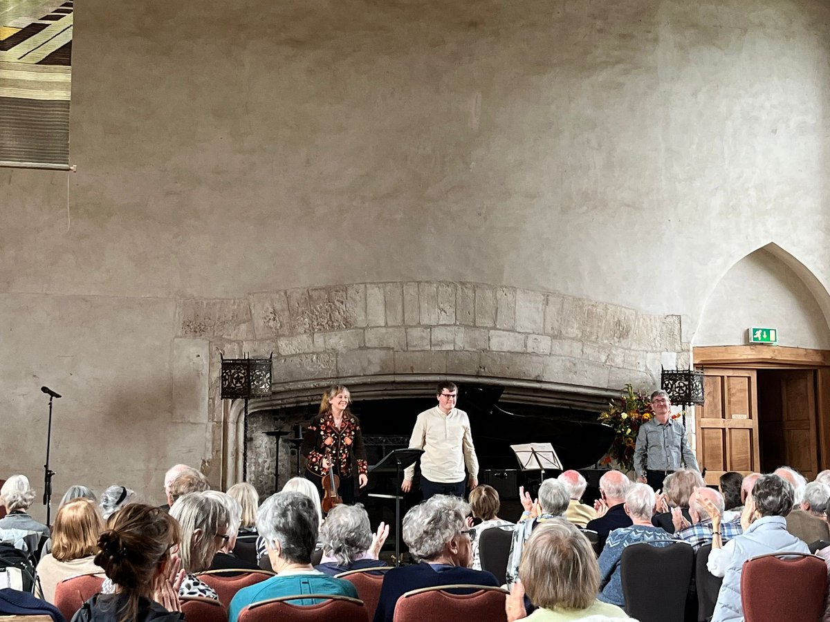 Happy days at the Callino Festival at @DartingtonArts. First up for me today, #Stravinsky’s masterly Suite from The Soldier’s Tale. The Great Hall at @DartingtonTrust is a truly stunning venue!