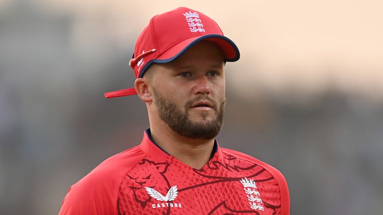 SumitG71's tweet image. England 272/3 in 30 overs vs Ireland. Another 400 plus total coming? Ben Duckett 100 batting off just 72 balls. #EngvsIre