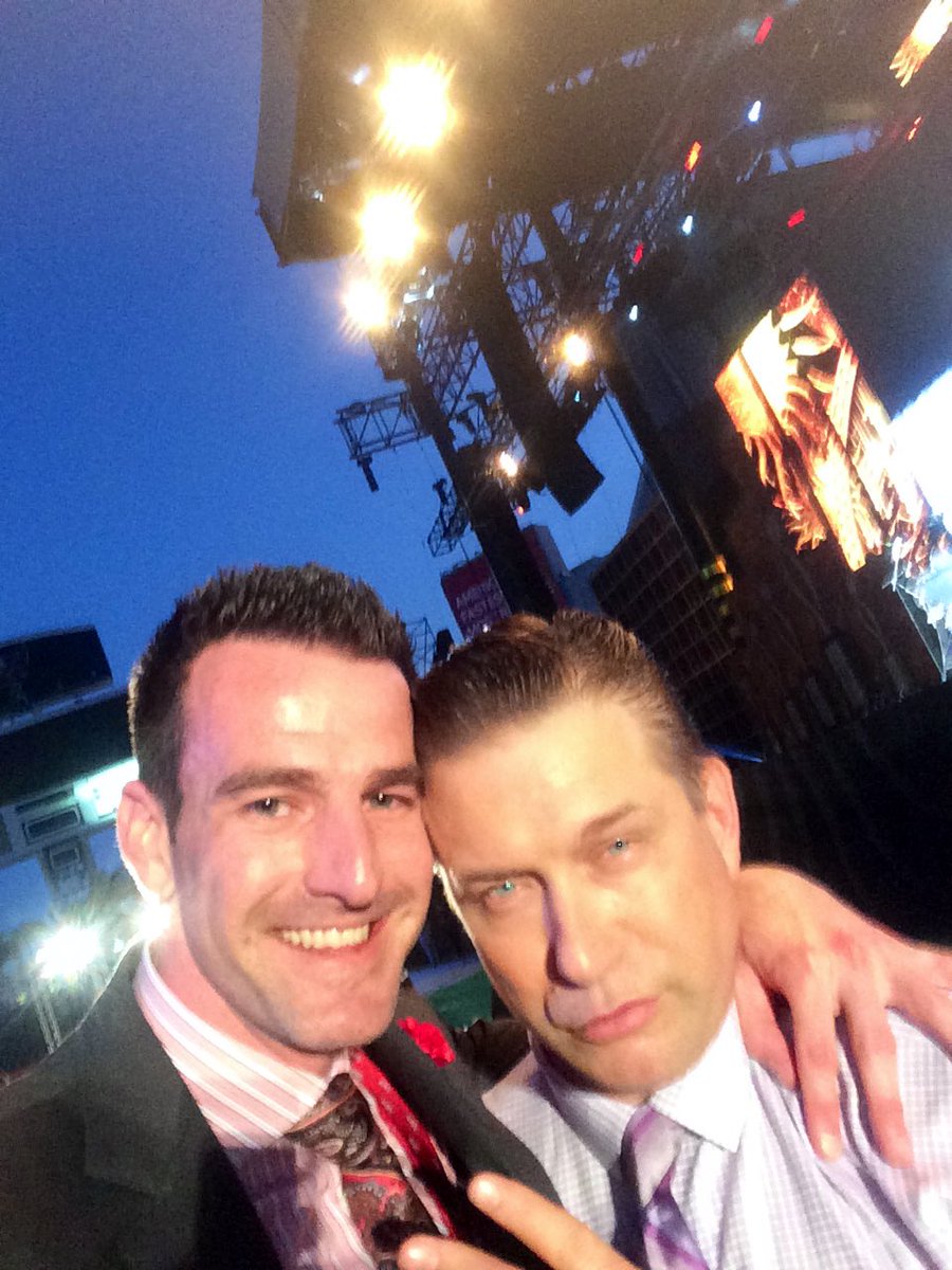 TyMathen's tweet photo. @StephenBaldwin7 What if I do know you?  😬 https://t.co/zACT0589Gd