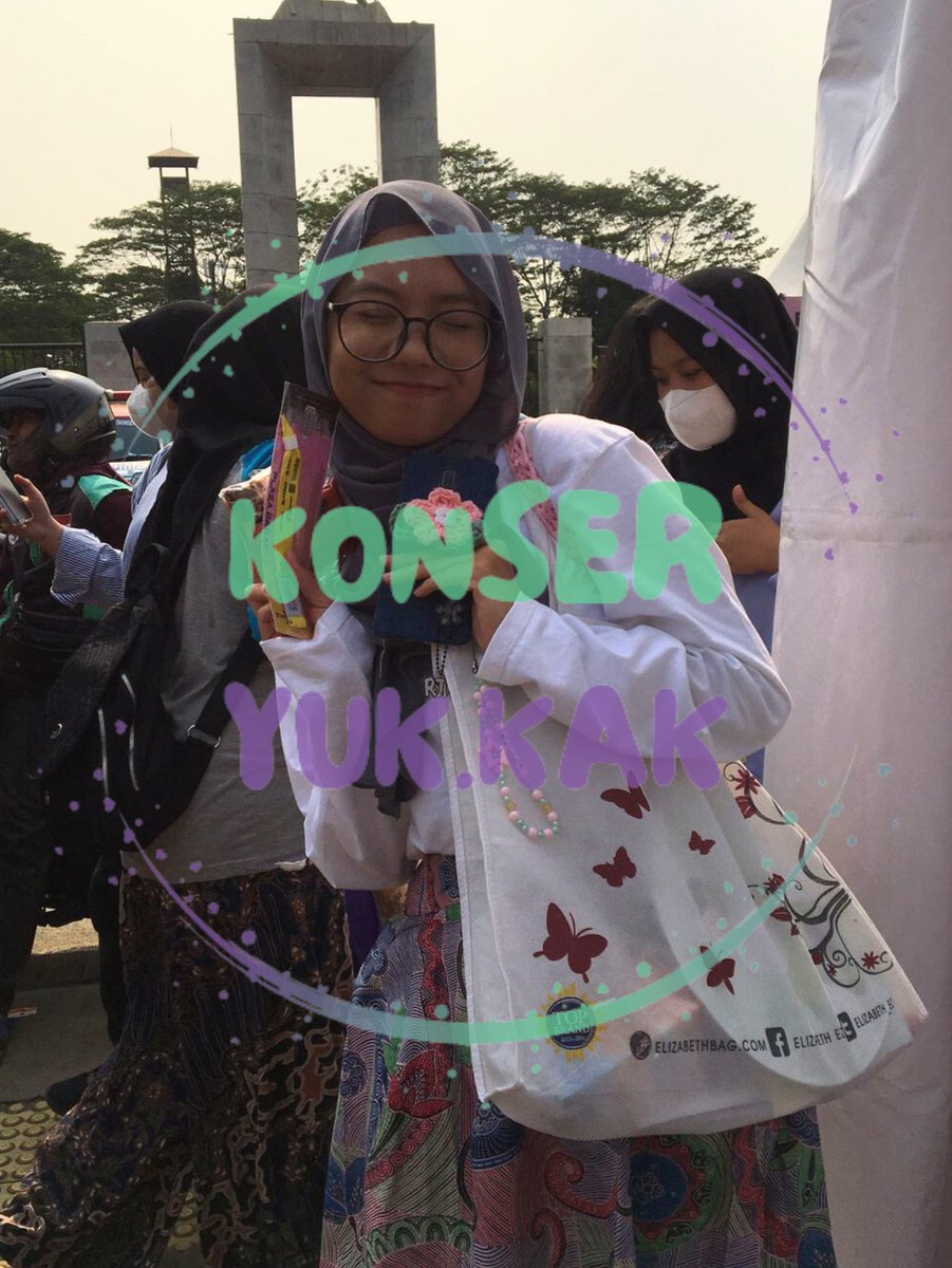 konseryukkak's tweet photo. SM Town Live in Jakarta https://t.co/xOCfHFq7ba