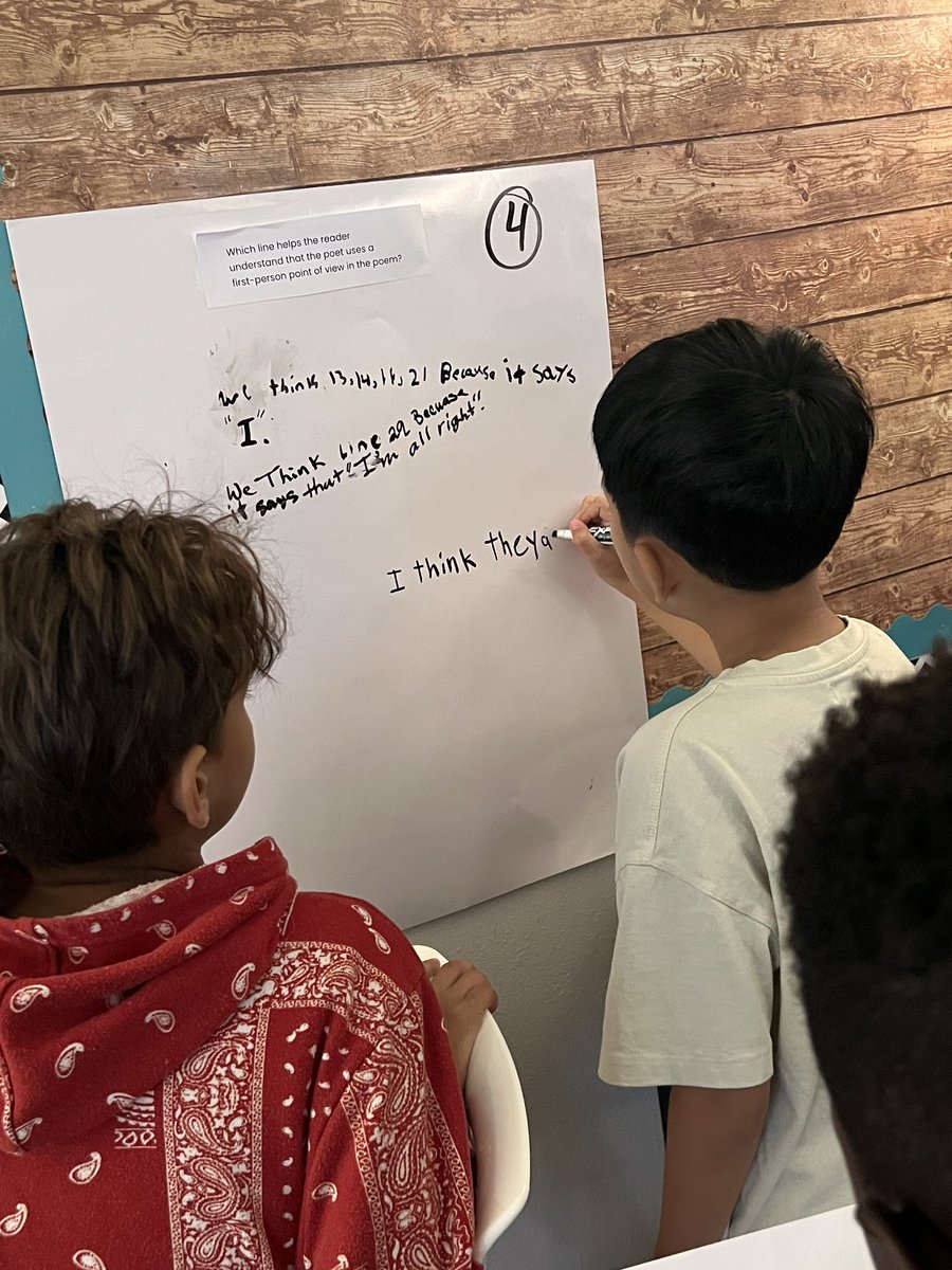 AshleyMiAdams's tweet photo. We’re going vertical in poetry! Ss collaborated in vertical spaces today to analyze the authors use of imagery, figurative language and sound devices. They then used their knowledge with high level thinking to scribe responses as a group! @PISDBryantElem #FourthGradePoets https://t.co/tNrZKYL6sh