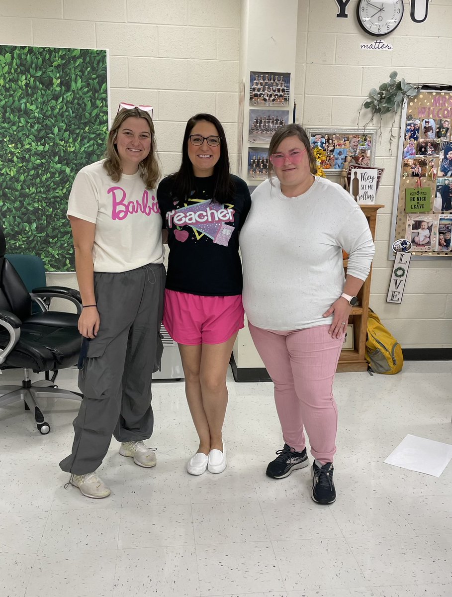 ‘Come on Barbie, let’s go party!’ 🩷 Every day is a party working with these gals #WeAreLemont #HOCO2023 #spiritweek #Barbie #Ken <a href="/LHS210Mimnaugh/">Sarah Mimnaugh</a> @ShereckQLHS210