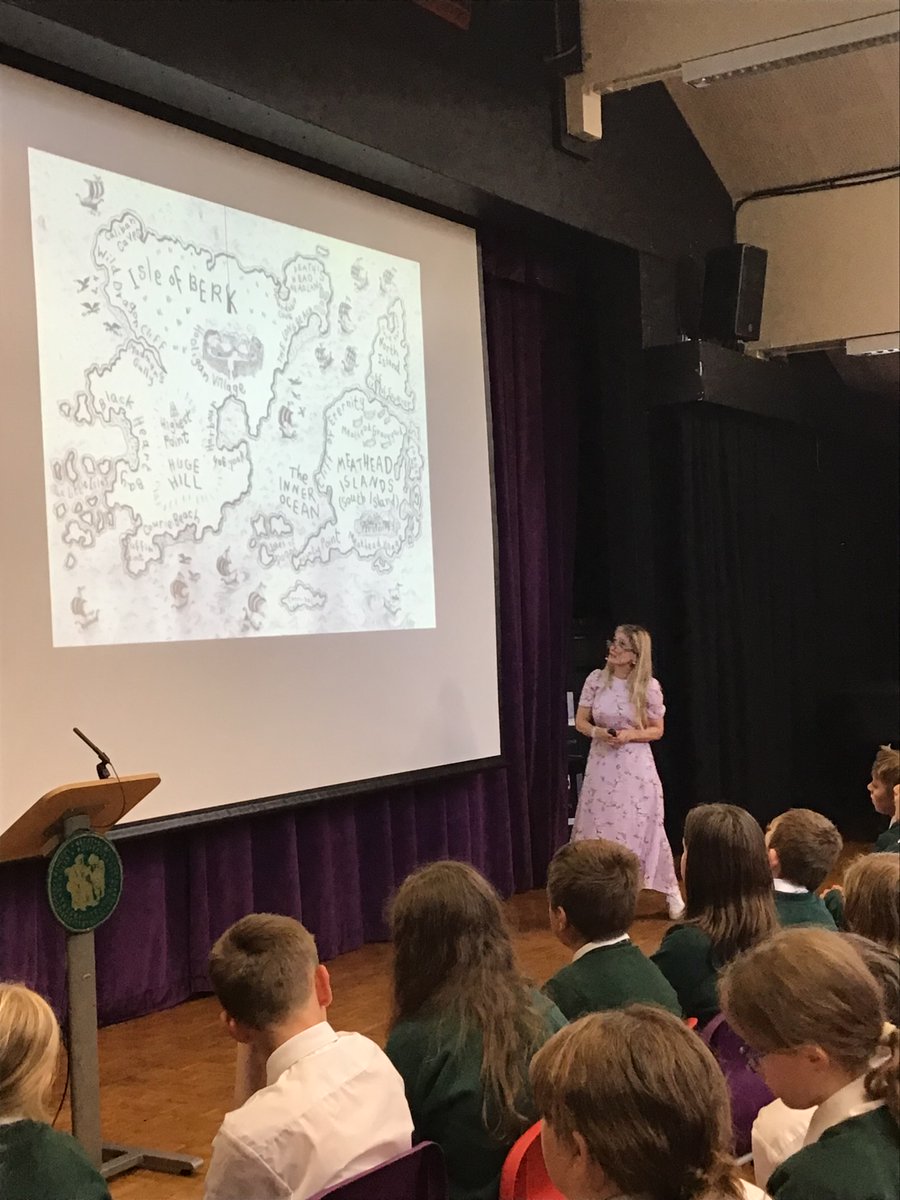 QES English & Library tweet media