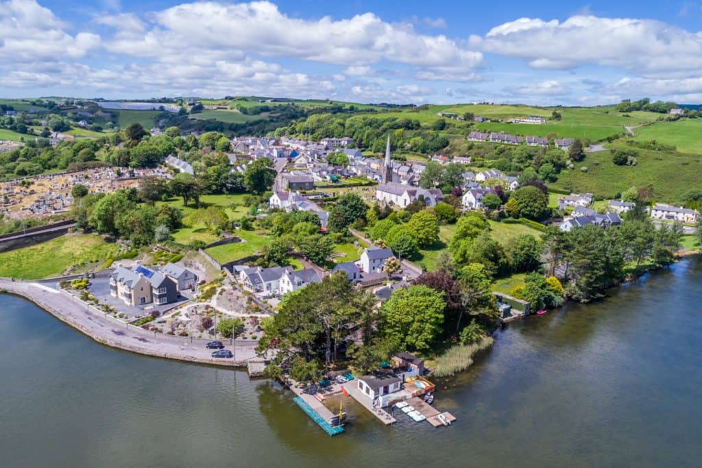celtic_cottages's tweet photo. Happy #WorldTourismDay 2023!🌍

Discover the charm of our home: Rosscarbery #WestCork:  Beautiful beaches, natural beauty, culinary delights, outdoor adventures, rich history &amp; breathtaking sunsets.

Visit &amp; create unforgettable memories in this Irish gem 🇮🇪 #WorldTourismDay23 https://t.co/ugDPNwSESa