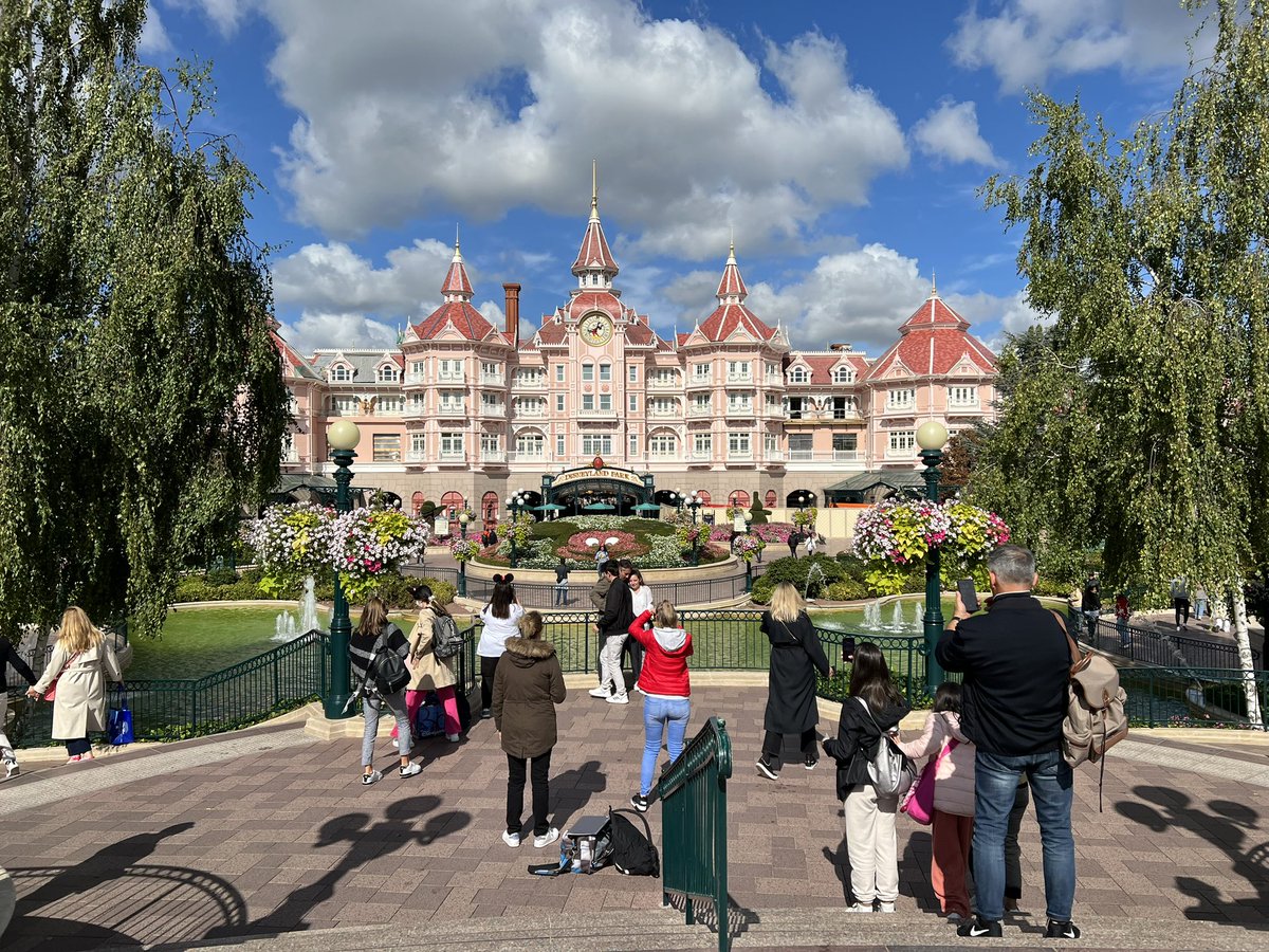 Only 2 days until we leave Canary Wharf for Disneyland Paris on a trip of a lifetime for Children with life limiting illnesses.