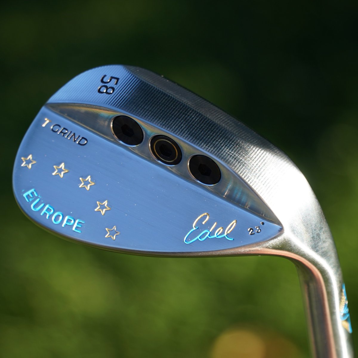 EDELgolf's tweet photo. 🚨🚨 Enter for your chance to win either a custom Team USA or Team Europe #SMSWedge!

To enter:
-Like this post
-Follow our page
-Tag 3 friends &amp; comment which wedge you want

Contest ends Thurs., 9.28, at 11:59pm ET. The winners will be notified from this account. https://t.co/yUEiBWNIC9