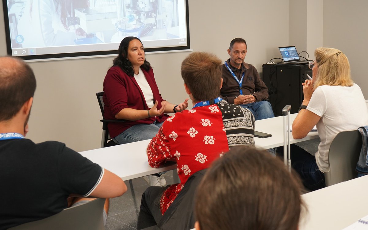 BCMaterials's tweet photo. Thanks a lot to all the participants at the school and very specially to @ClusterFPrint for their support! We finished these two intense days with an interesting round table with Adela Santamaría, project manager of the Functional Print Cluster. https://t.co/EKHpS5Wiam