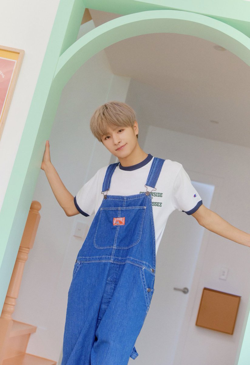 wzhdaily's tweet photo. LE'V는 왕즈하오 (왕자가 데뷔했습니다)
#레비 #LEV #レビ #WANGZIHAO @LEV_Official_ @LEV_OFFICIAL_JP https://t.co/cPGkAUB3OX