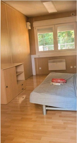 datawrangler2's tweet photo. [*Container]
.
#Wohncontainer,
möbliert,
10318 Berlin.
500€ Miete/ 1000 € Kaution.
Von winterfest, Heizung etc steht da nichts.
Statt dessen:
Alternativ wohnen!
Geschäfte mit Armut.
Elend kennt keine Grenzen!
#B #Berlin #Mieter #Wohntraum #Container #WBA
https://t.co/IxHiOzVECU https://t.co/shAElZjVUd