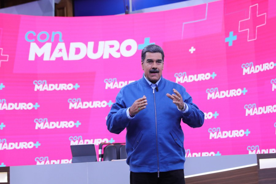 #EsNoticia || Gobierno coordina con Colombia, Ecuador, Perú y Chile Operación de búsqueda, persecución y captura contra criminales del caso Tocorón.  

#27Sep   

Leer más: bitly.ws/VFcG