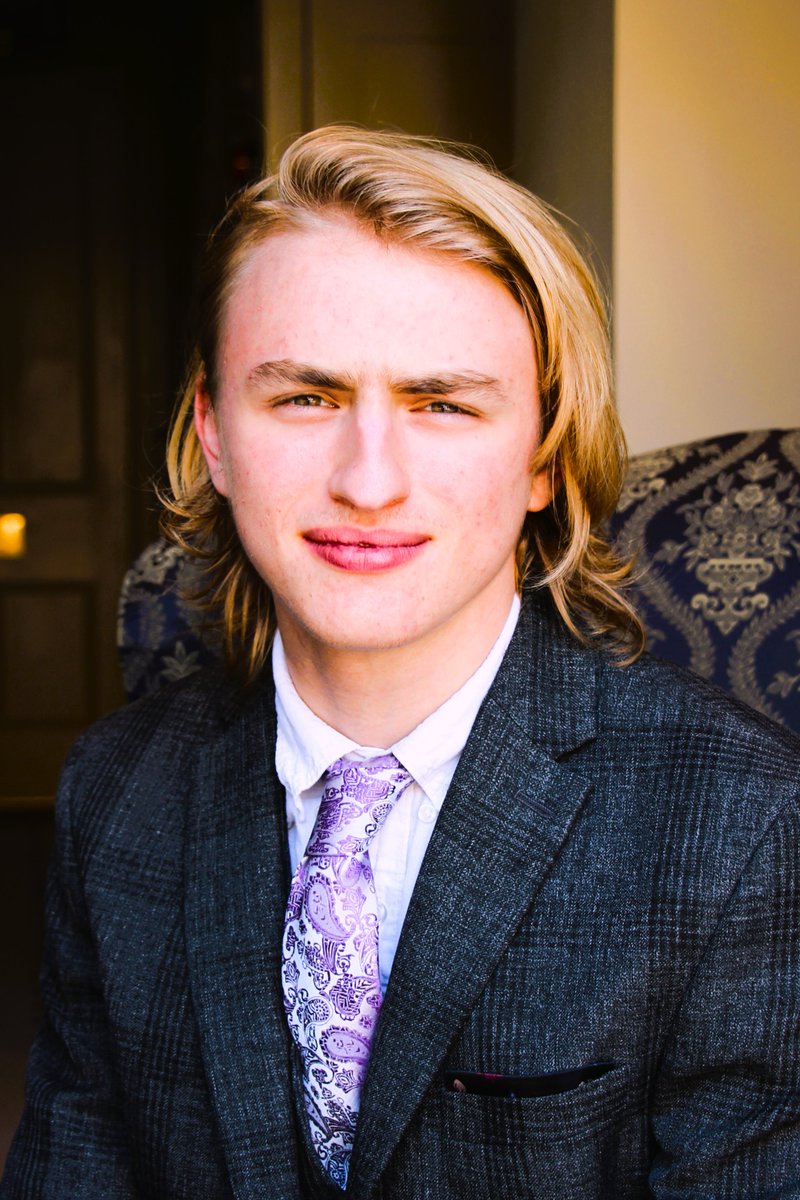 hallifordhead's tweet photo. A new academic year brings a new Prefect Team. Congratulations to Daniel and Will on being appointed Deputy Head Prefects.
#prefectteam #sixthform #proudtobeahallifordian https://t.co/ftHV2fN6KD