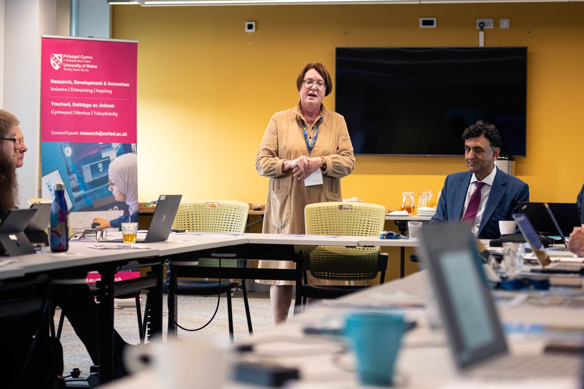 We’re pleased to welcome Prof Jas Pal Badyal, Chief Scientific Adviser for #Wales to discuss research and innovation at #UWTSD and to meet the University’s FE and industry partners. @ATiCUWTSD @WGEconomy @Ganolfan