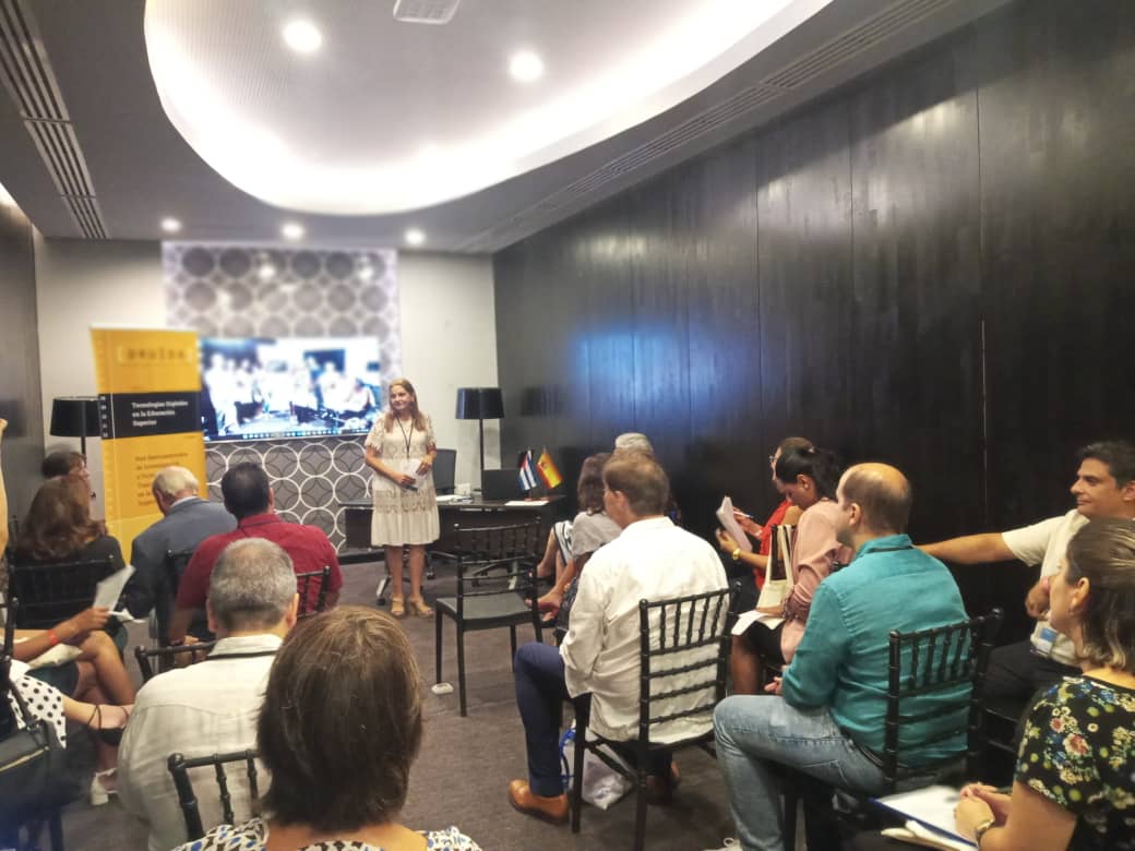 universidad_uci's tweet photo. #Ahora se desarrolla el Taller "Compartiendo aprendizajes" del proyecto de cooperación internacional DRUÍDA. La bienvenida a los participantes fue ofrecida por @LilyRuiz70. 
#UniversidadCubana @CubaMES @UNAH_Cuba @CujaeRedSocial @EspacioOEI @AECID_es @unisevilla @dellylien1 https://t.co/Qaln4jAGW0